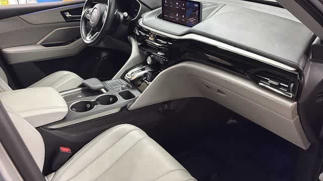 Thumbnail: 2022 Acura MDX - 14