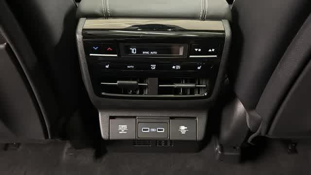 Thumbnail: 2024 Acura MDX - 31