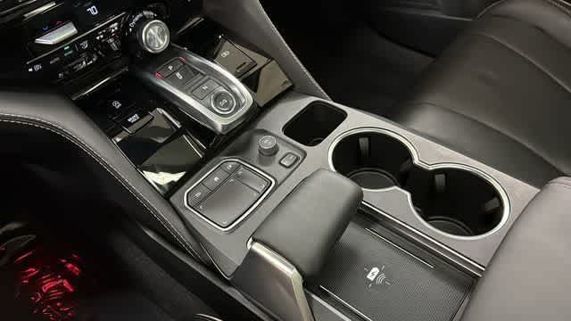Thumbnail: 2024 Acura MDX - 16