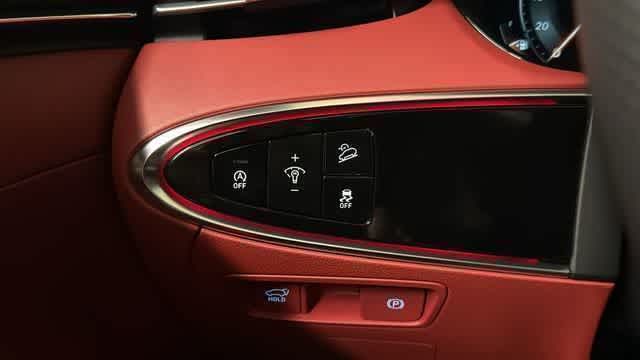 Thumbnail: 2025 Genesis GV70 - 24