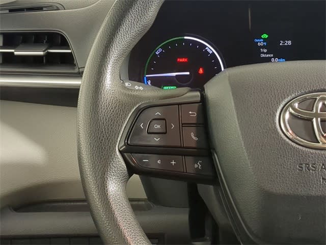 2022 Toyota Sienna LE 31