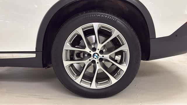 Thumbnail: 2024 BMW X5 - 8