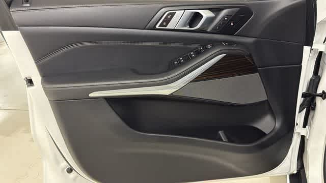 Thumbnail: 2024 BMW X5 - 23