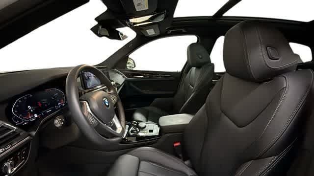 Thumbnail: 2023 BMW X3 - 10