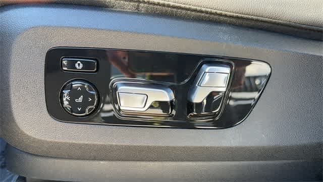 Thumbnail: 2020 BMW X7 - 23