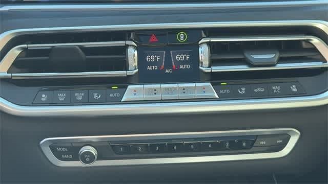 Thumbnail: 2020 BMW X7 - 26