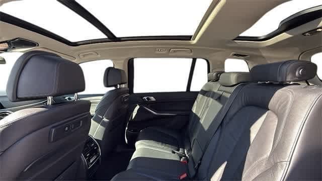 Thumbnail: 2020 BMW X7 - 12