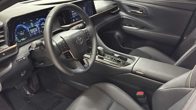 Thumbnail: 2025 Toyota Crown Signia - 14