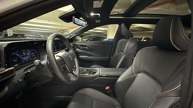 Thumbnail: 2025 Toyota Crown Signia - 9