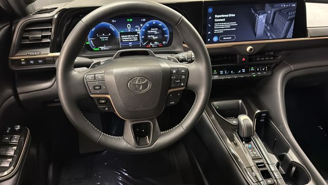 Thumbnail: 2025 Toyota Crown Signia - 13