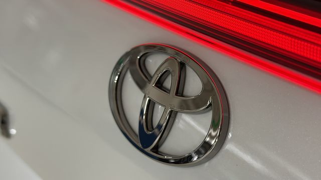 Thumbnail: 2025 Toyota Crown Signia - 8