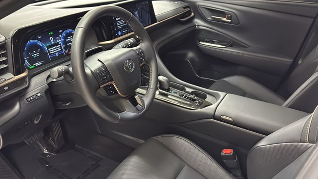 Thumbnail: 2025 Toyota Crown Signia - 14