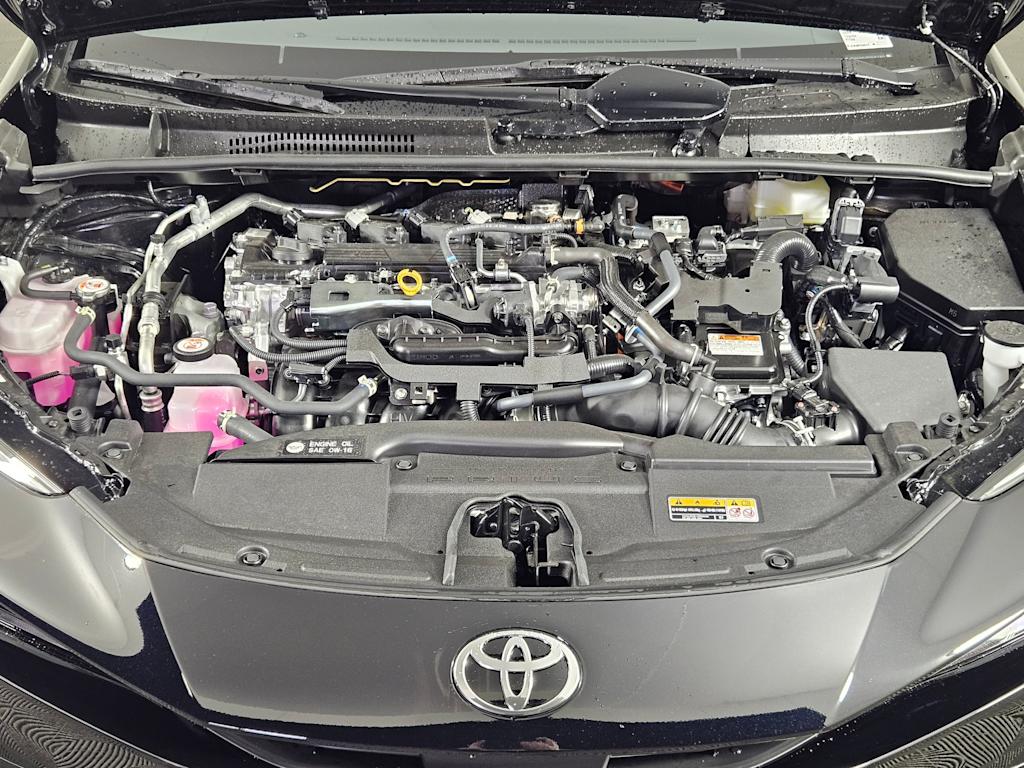 2024 Toyota Prius LE 8