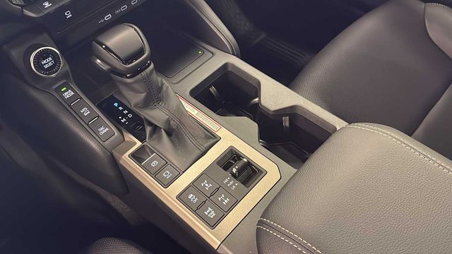 Thumbnail: 2027 Toyota Land Cruiser - 16