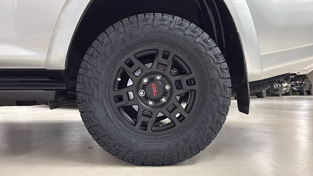 Thumbnail: 2018 Toyota 4Runner - 8