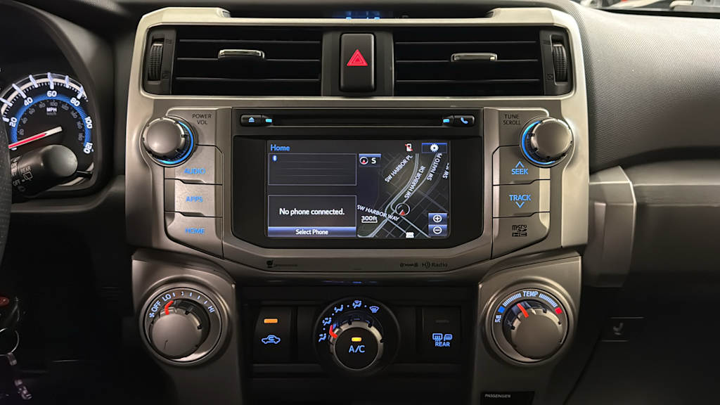 Thumbnail: 2018 Toyota 4Runner - 15
