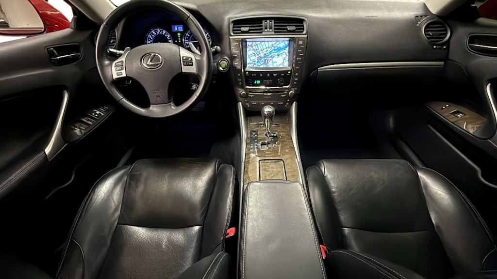 Thumbnail: 2011 Lexus IS - 2