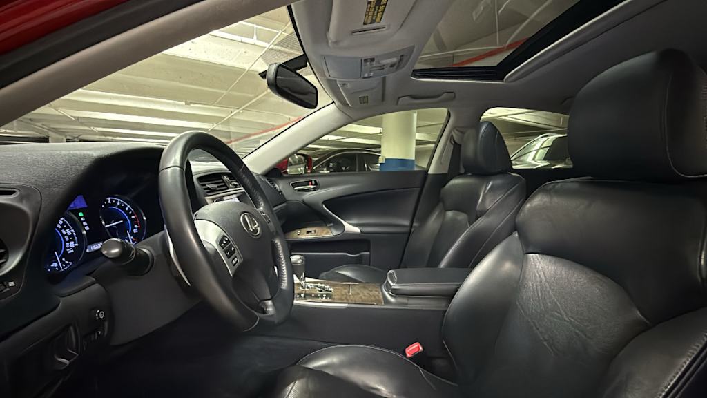 Thumbnail: 2011 Lexus IS - 9
