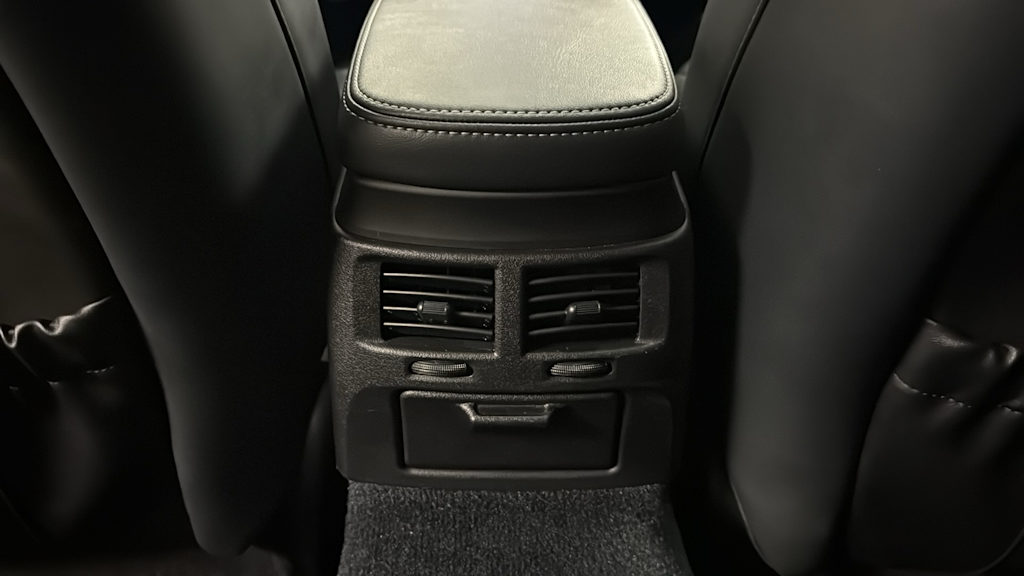 Thumbnail: 2011 Lexus IS - 31