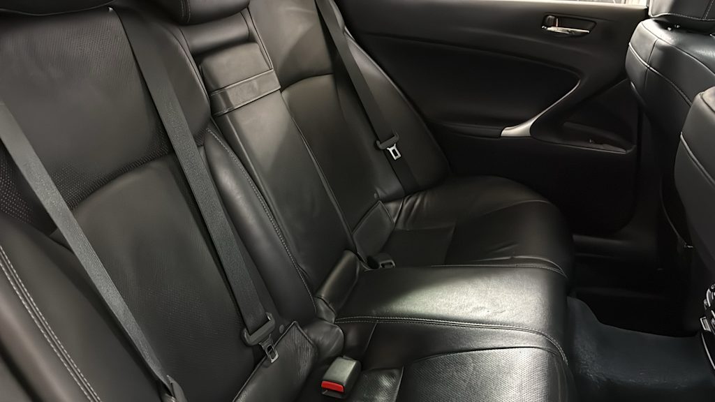 Thumbnail: 2011 Lexus IS - 11
