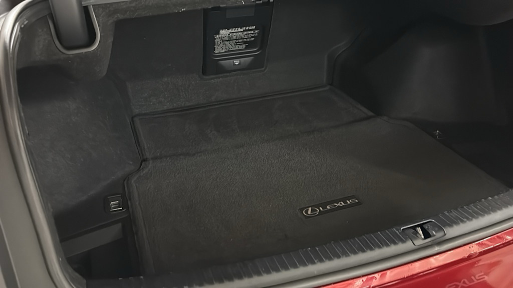 Thumbnail: 2011 Lexus IS - 33