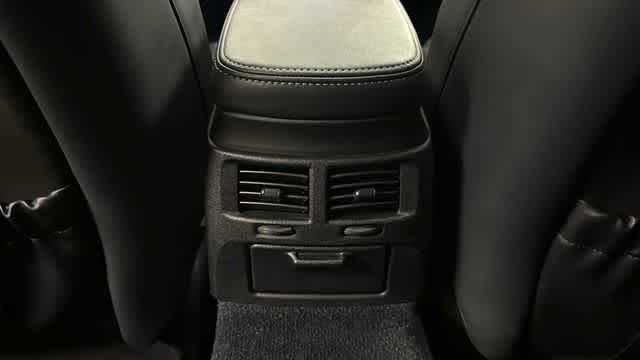 Thumbnail: 2011 Lexus IS - 31