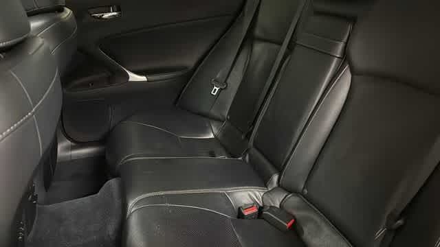 Thumbnail: 2011 Lexus IS - 32