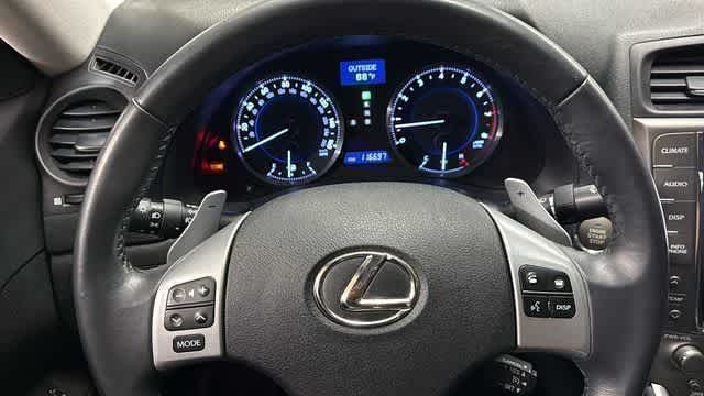 Thumbnail: 2011 Lexus IS - 13