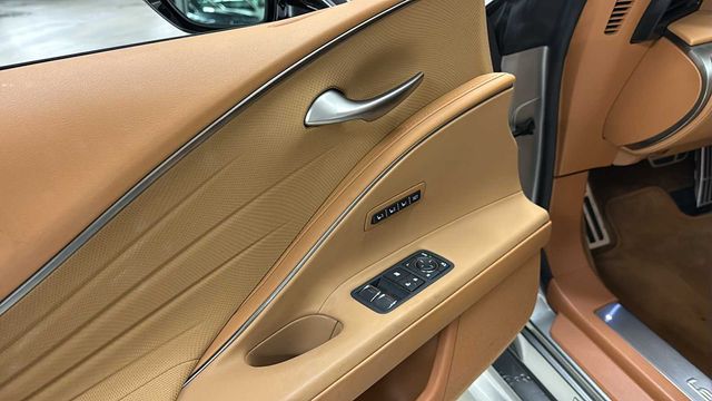 Thumbnail: 2024 Lexus ES - 25