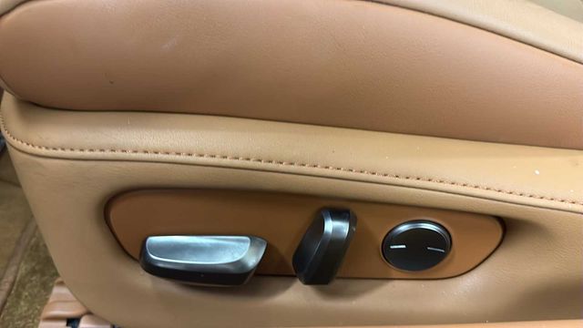 Thumbnail: 2024 Lexus ES - 26