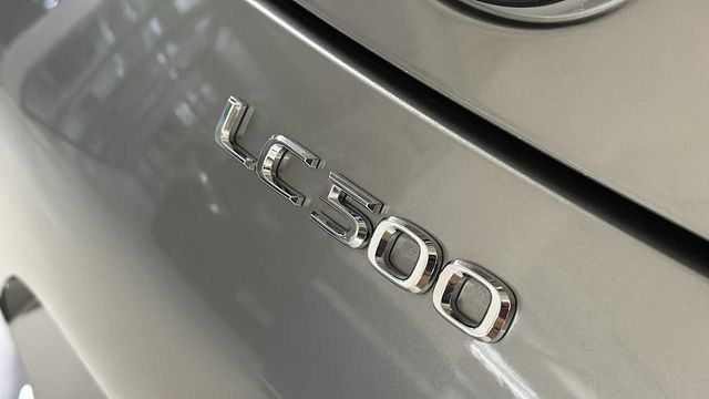 Thumbnail: 2024 Lexus ES - 7
