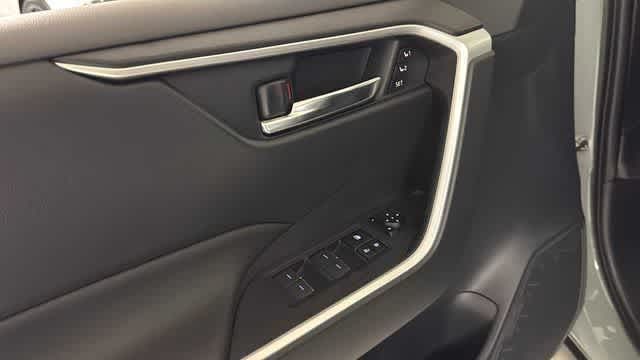 Thumbnail: 2023 Toyota RAV4 - 9