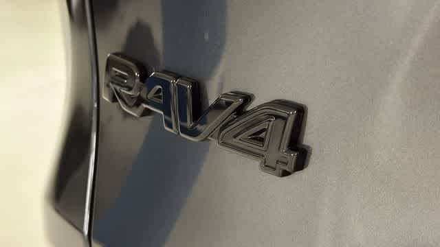 Thumbnail: 2023 Toyota RAV4 - 20