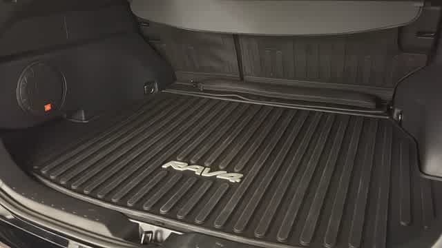 Thumbnail: 2023 Toyota RAV4 - 17