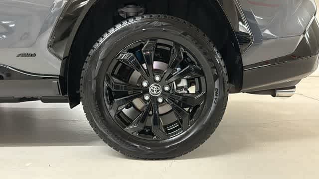 Thumbnail: 2023 Toyota RAV4 - 8