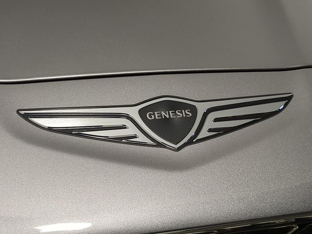 2024 Genesis G70 2.5T 7