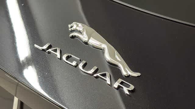 Thumbnail: 2017 Jaguar F-Type - 7