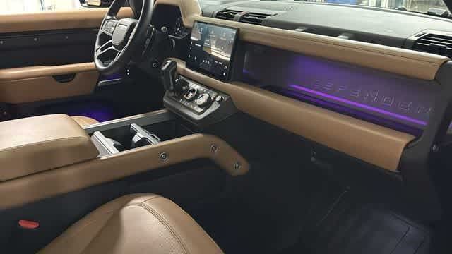 Thumbnail: 2025 Land Rover Defender - 14