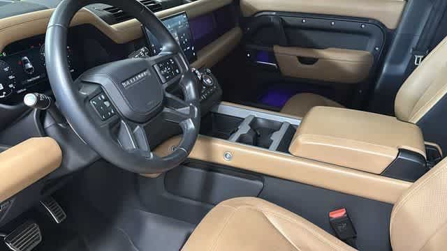 Thumbnail: 2025 Land Rover Defender - 13