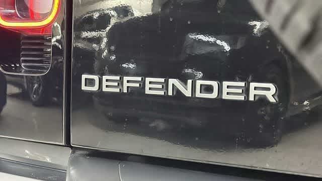 Thumbnail: 2025 Land Rover Defender - 7