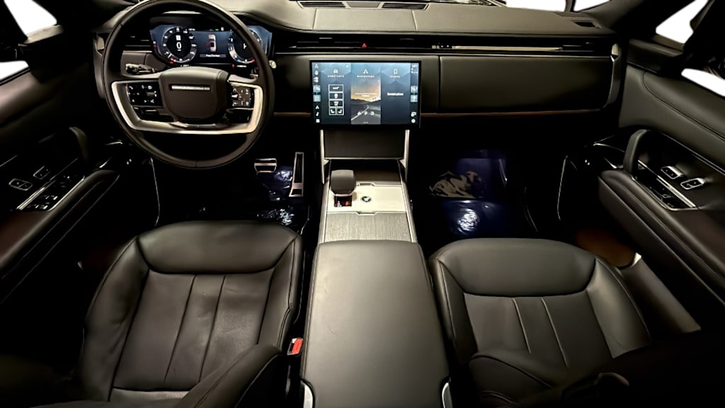 Thumbnail: 2025 Land Rover Range Rover - 8