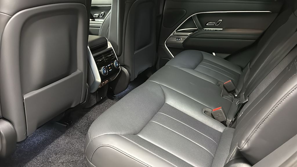 Thumbnail: 2025 Land Rover Range Rover - 10