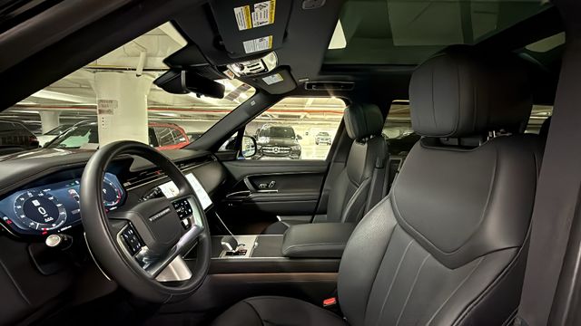 Thumbnail: 2025 Land Rover Range Rover - 8