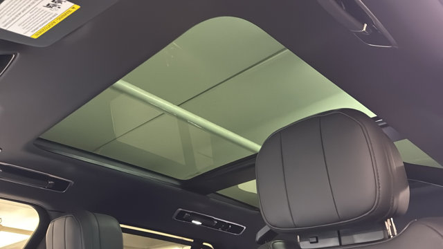 Thumbnail: 2025 Land Rover Range Rover - 22
