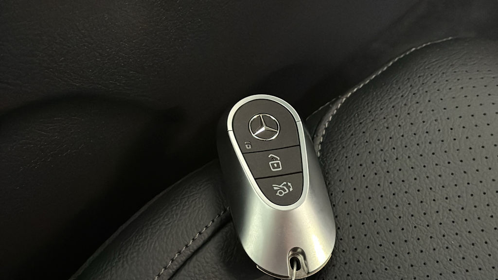 Thumbnail: 2025 Mercedes-Benz S-Class - 18