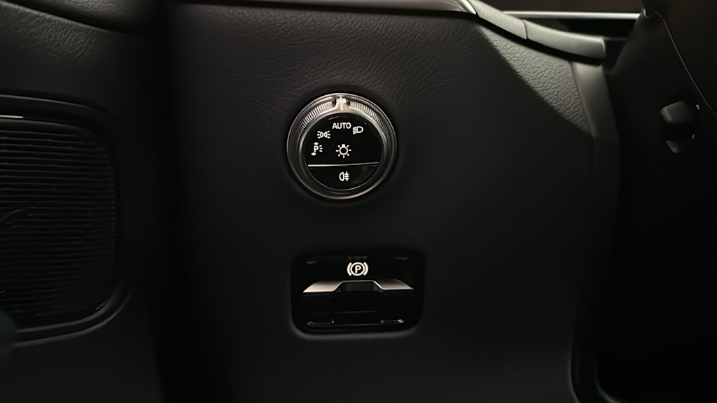 Thumbnail: 2025 Mercedes-Benz S-Class - 25