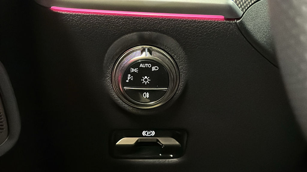 Thumbnail: 2025 Mercedes-Benz C-Class - 26