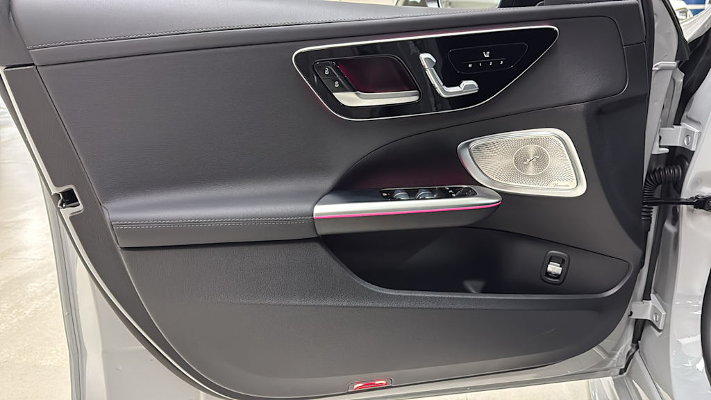 Thumbnail: 2025 Mercedes-Benz C-Class - 23