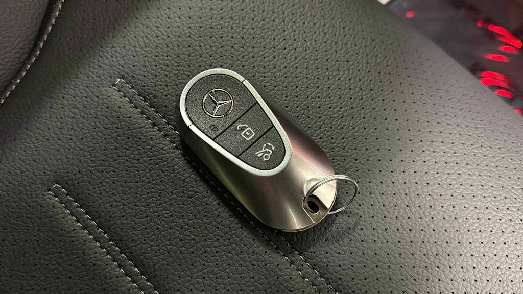 Thumbnail: 2025 Mercedes-Benz C-Class - 19