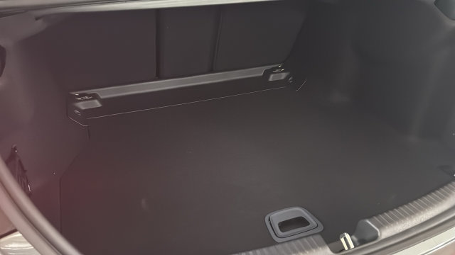 Thumbnail: 2026 Mercedes-Benz C-Class - 35